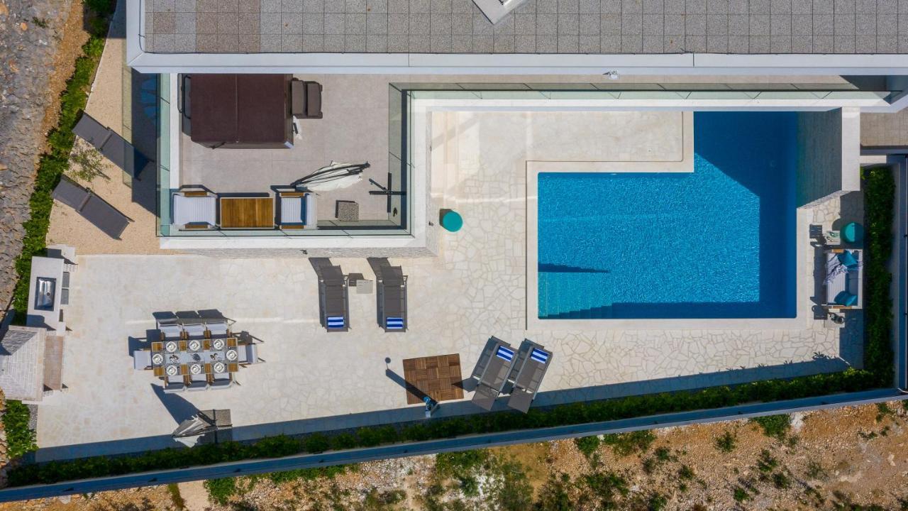 Villa Vm