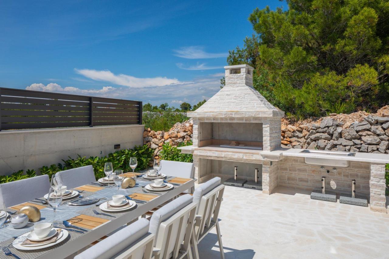 Vm Villa *